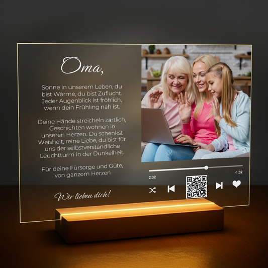 Dankeschön für Oma für ihre Fürsorge und Güte – personalisierter Glasdruck für die Oma