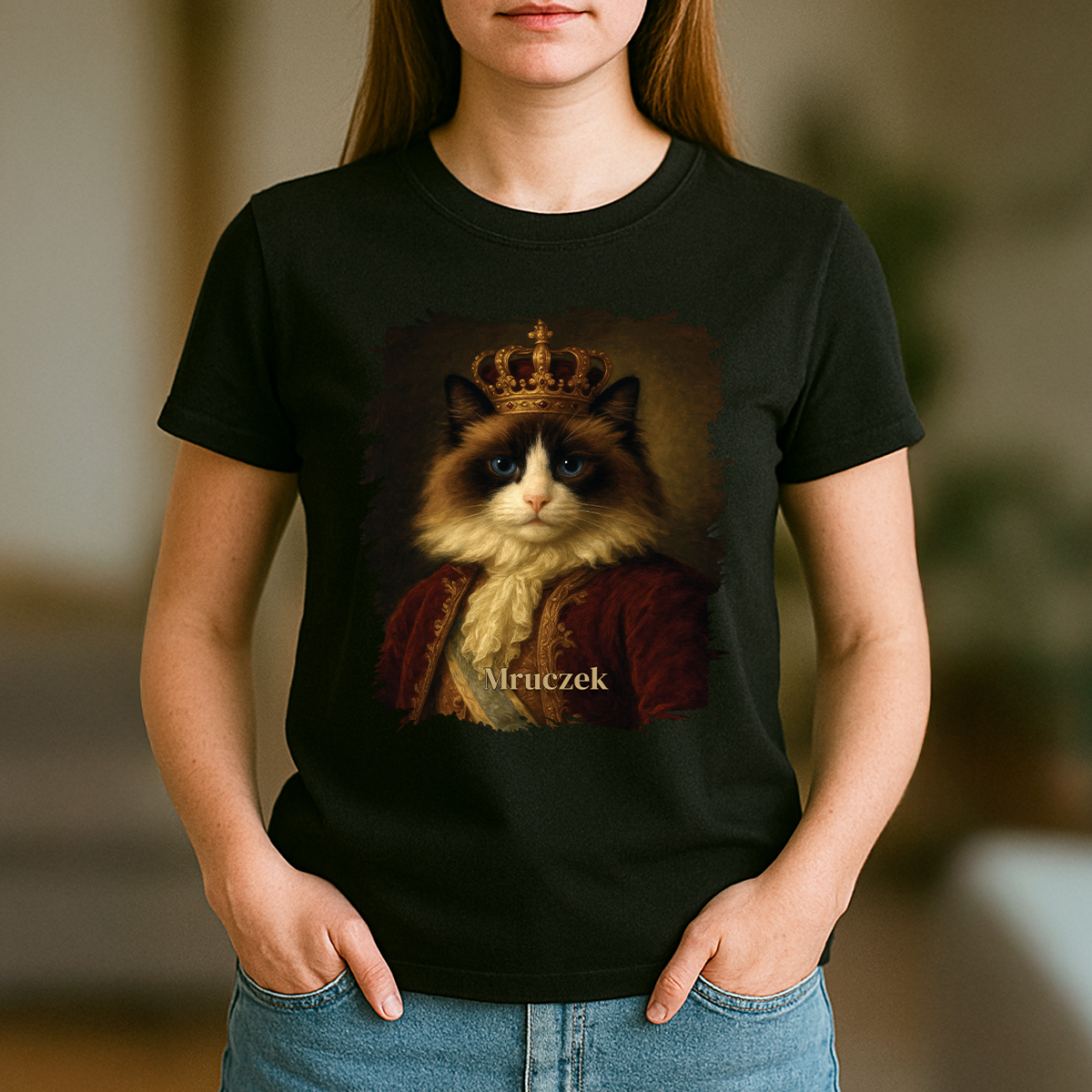 Königliche Katze – personalisiertes Damen-T-Shirt für Katzenliebhaberinnen