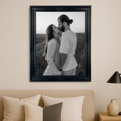 Paar in Schwarz-Weiß – Leinwandporträt für Paare