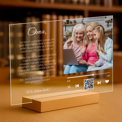 Dankeschön für Oma für ihre Fürsorge und Güte – personalisierter Glasdruck für die Oma